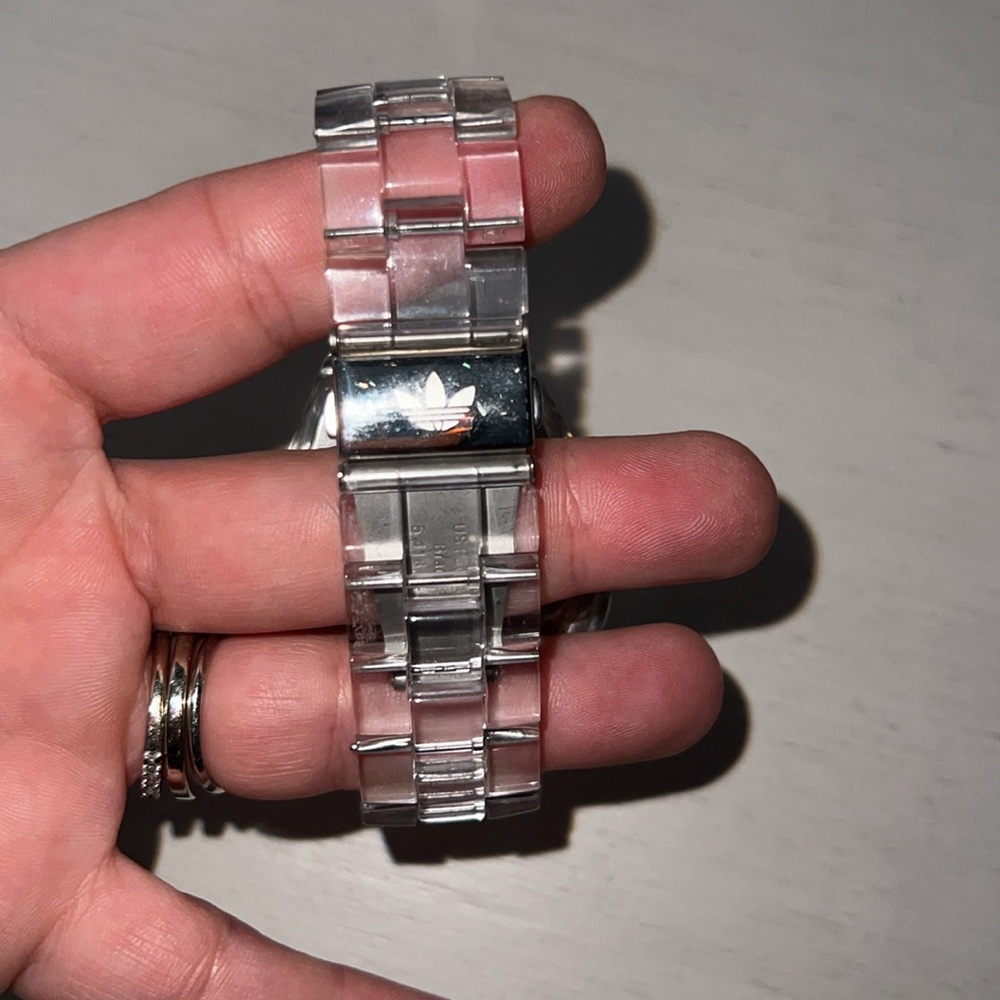 Women clear ADIDAS watch - Picture 4 of 4